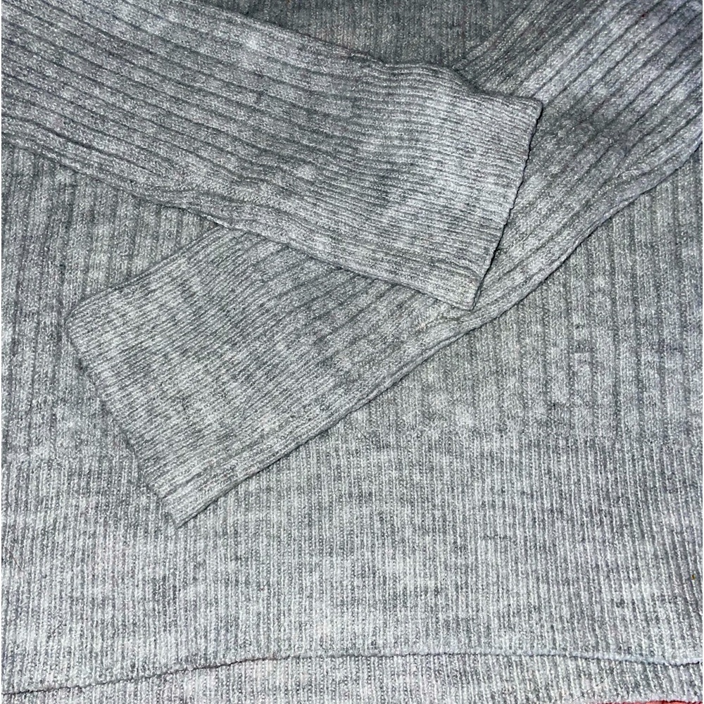 Sweater - Picture 2 of 3